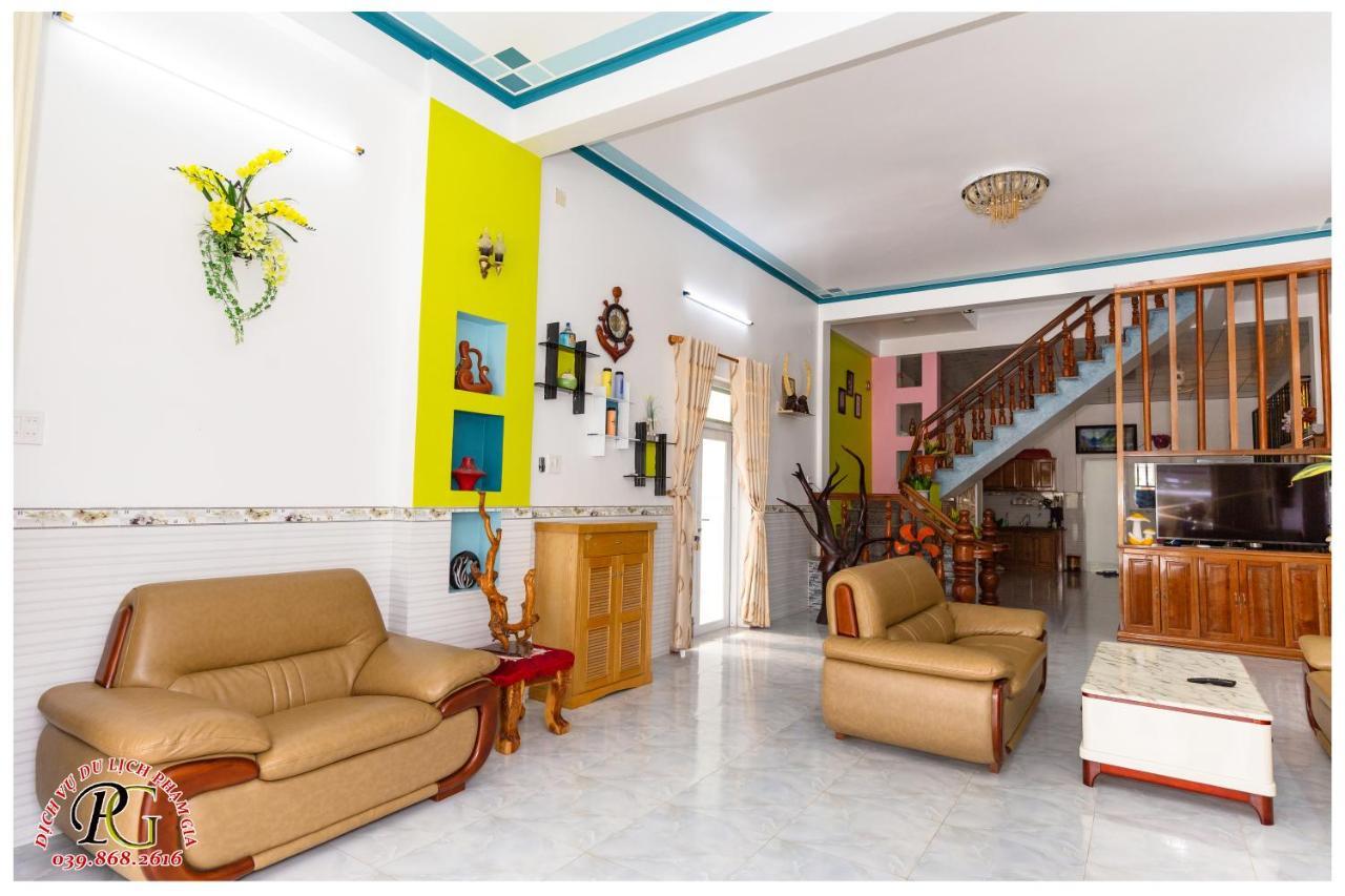 Nha Nghi & Homestay Pham Gia Van Ninh Bagian luar foto